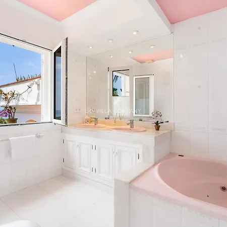 Casa Blanca By La Company Villa
